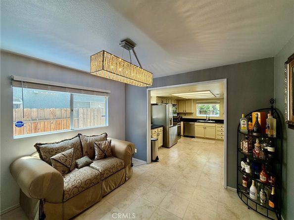 9213 Independence Way, North Hills CA 91343