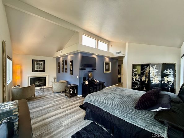 9213 Independence Way, North Hills CA 91343