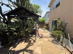 9213 Independence Way, North Hills CA 91343