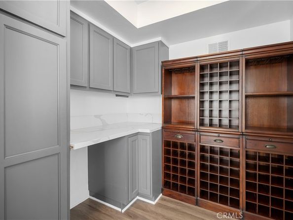 11954 Mayfield Avenue 3, Los Angeles CA 90049