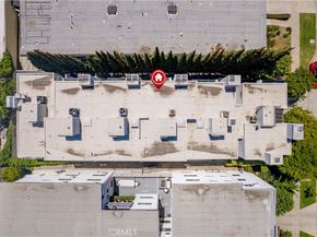 11954 Mayfield Avenue 3, Los Angeles CA 90049