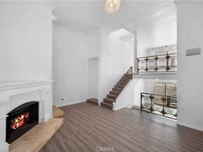 11954 Mayfield Avenue 3, Los Angeles CA 90049
