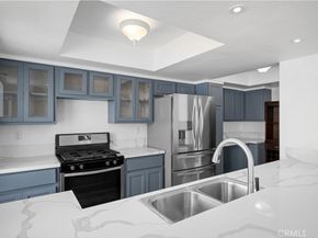 11954 Mayfield Avenue 3, Los Angeles CA 90049