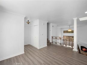 11954 Mayfield Avenue 3, Los Angeles CA 90049