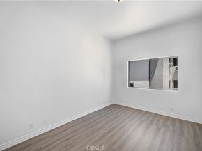 11954 Mayfield Avenue 3, Los Angeles CA 90049