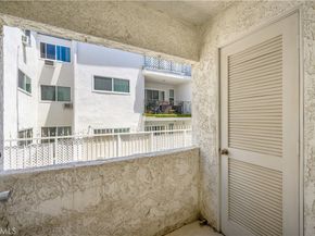 11954 Mayfield Avenue 3, Los Angeles CA 90049