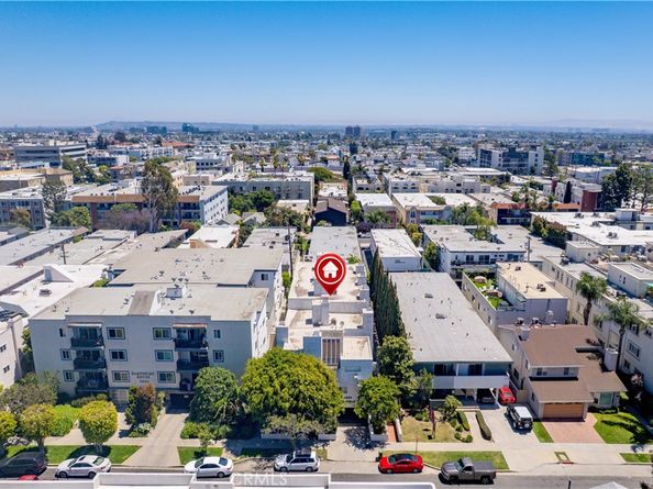11954 Mayfield Avenue 3, Los Angeles CA 90049