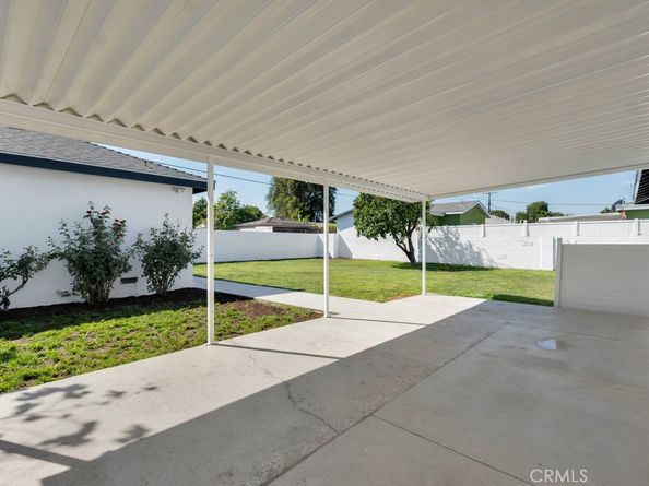 8547 Tampa Avenue, Northridge CA 91324