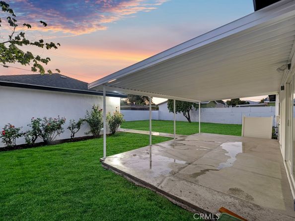 8547 Tampa Avenue, Northridge CA 91324