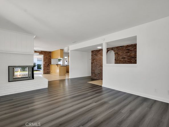 8547 Tampa Avenue, Northridge CA 91324