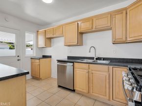 8547 Tampa Avenue, Northridge CA 91324