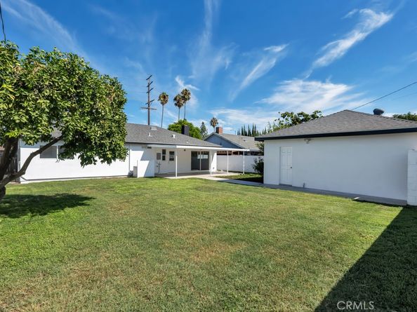 8547 Tampa Avenue, Northridge CA 91324
