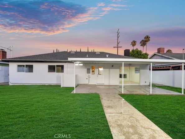 8547 Tampa Avenue, Northridge CA 91324