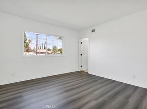 8547 Tampa Avenue, Northridge CA 91324