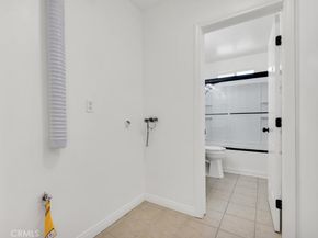 8547 Tampa Avenue, Northridge CA 91324