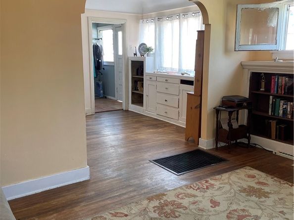 1200 Green Street, Glendale CA 91205