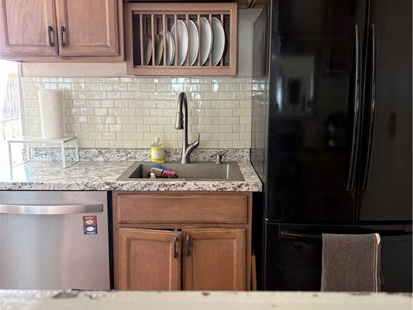 1200 Green Street, Glendale CA 91205