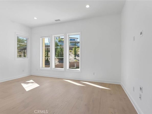 20448 W Liverpool Way, Porter Ranch CA 91326