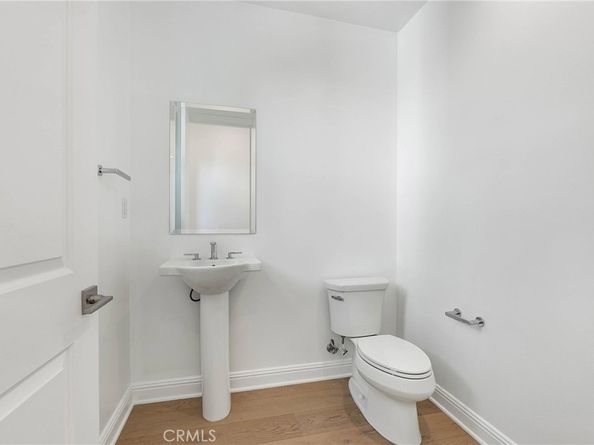 20448 W Liverpool Way, Porter Ranch CA 91326