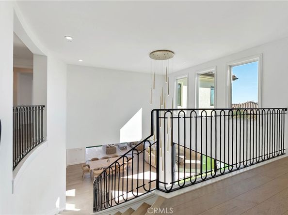 20448 W Liverpool Way, Porter Ranch CA 91326