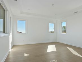 20448 W Liverpool Way, Porter Ranch CA 91326
