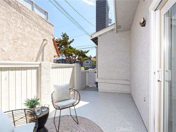 2205 Clark Lane A, Redondo Beach CA 90278