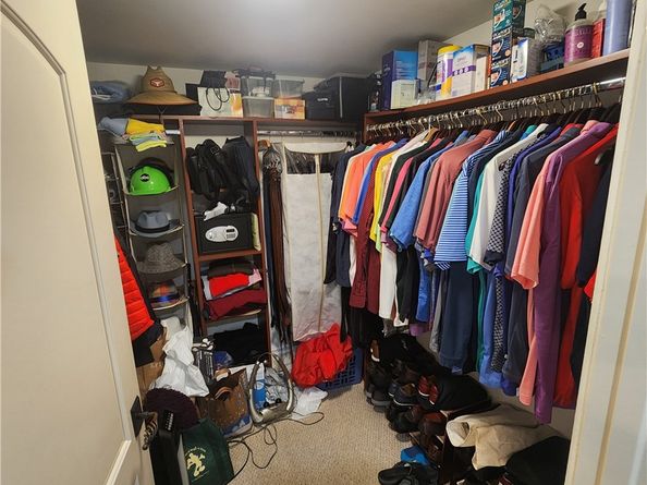 10862 Bloomfield Street 303, Toluca Lake CA 91602