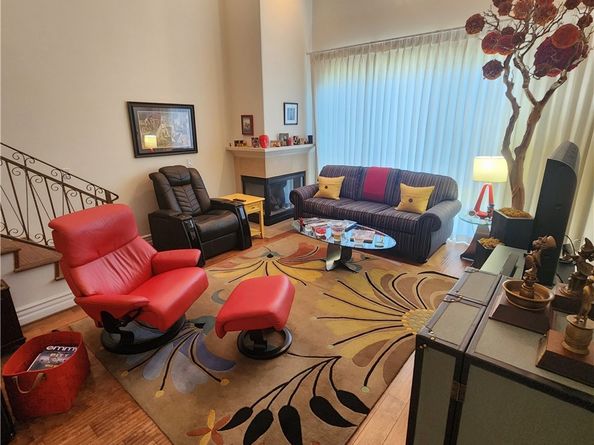 10862 Bloomfield Street 303, Toluca Lake CA 91602