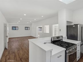 217 S Aviation, Manhattan Beach CA 90266