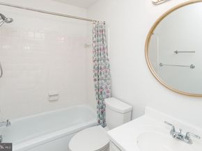 933 S Rolfe Street 2, Arlington VA 22204