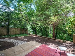6474 Oakwood Drive, Falls Church VA 22041