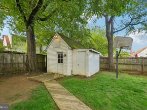 2514 2nd Street S, Arlington VA 22204