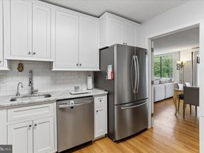 5225 Pooks Hill Road 826N, Bethesda MD 20814