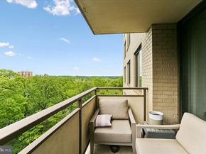 5225 Pooks Hill Road 826N, Bethesda MD 20814