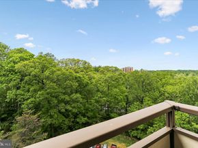 5225 Pooks Hill Road 826N, Bethesda MD 20814