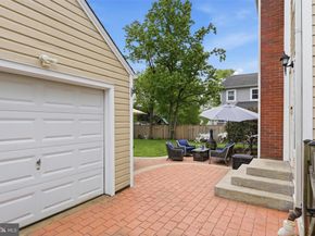 139 S Abingdon Street, Arlington VA 22204