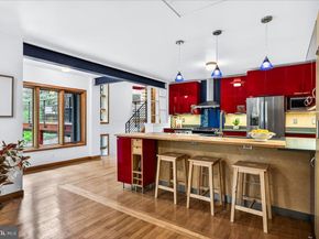 4301 37TH Road N, Arlington VA 22207