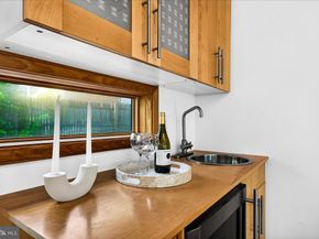 4301 37TH Road N, Arlington VA 22207