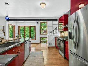 4301 37TH Road N, Arlington VA 22207