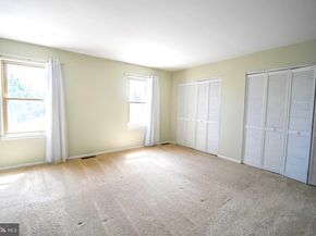 617 Saint Anthony Lane, Upper Darby PA 19082