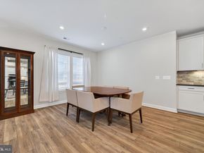 21630 Hawksbill High Circle 202, Sterling VA 20164
