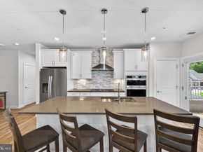 21630 Hawksbill High Circle 202, Sterling VA 20164