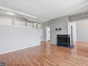 11566 Rolling Green Court 12/200A, Reston VA 20191