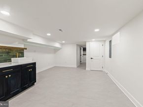 174 Lauriston Street, Philadelphia PA 19128