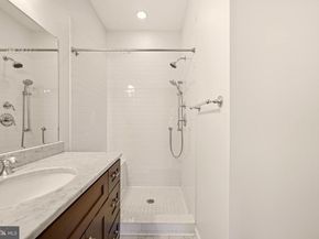 218 20TH Street NE 3, Washington DC 20002