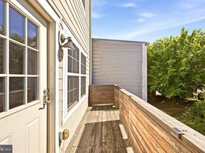 218 20TH Street NE 3, Washington DC 20002