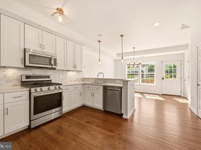 218 20TH Street NE 3, Washington DC 20002