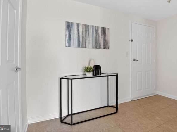 2726 Gallows Road 216, Vienna VA 22180
