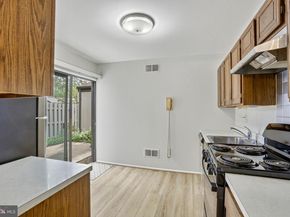 3146 Babashaw Court, Fairfax VA 22031