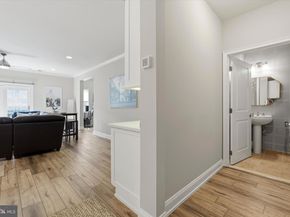 800 Admirals Way 1847, Philadelphia PA 19146